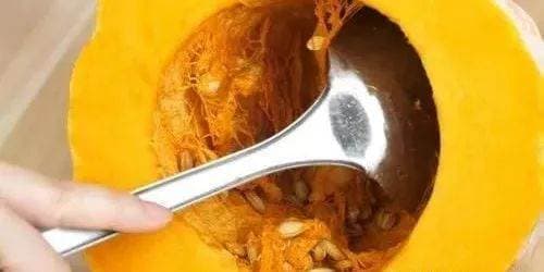 Đối với bí ngô không thể ăn hết, hãy rắc một ít gia vị này lên, bí ngô có thể giữ tươi cả tháng không bị thối-2