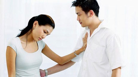 Bí mật trong chiếc điện thoại vạch trần sự thật về người chồng hoàn hảo”, vợ trẻ bấn loạn không biết nên ly dị hay tiếp tục-2