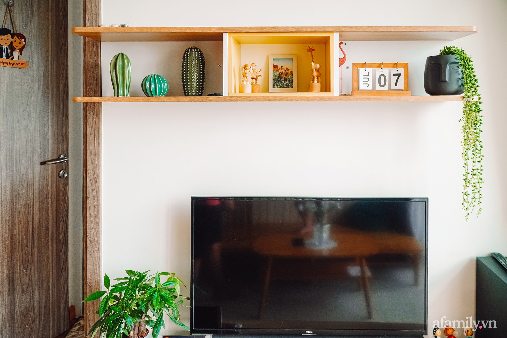 Căn hộ 60m² tràn ngập màu nắng, tinh tế đến từng góc nhỏ của vợ chồng ngành Y ở Sài Gòn-9