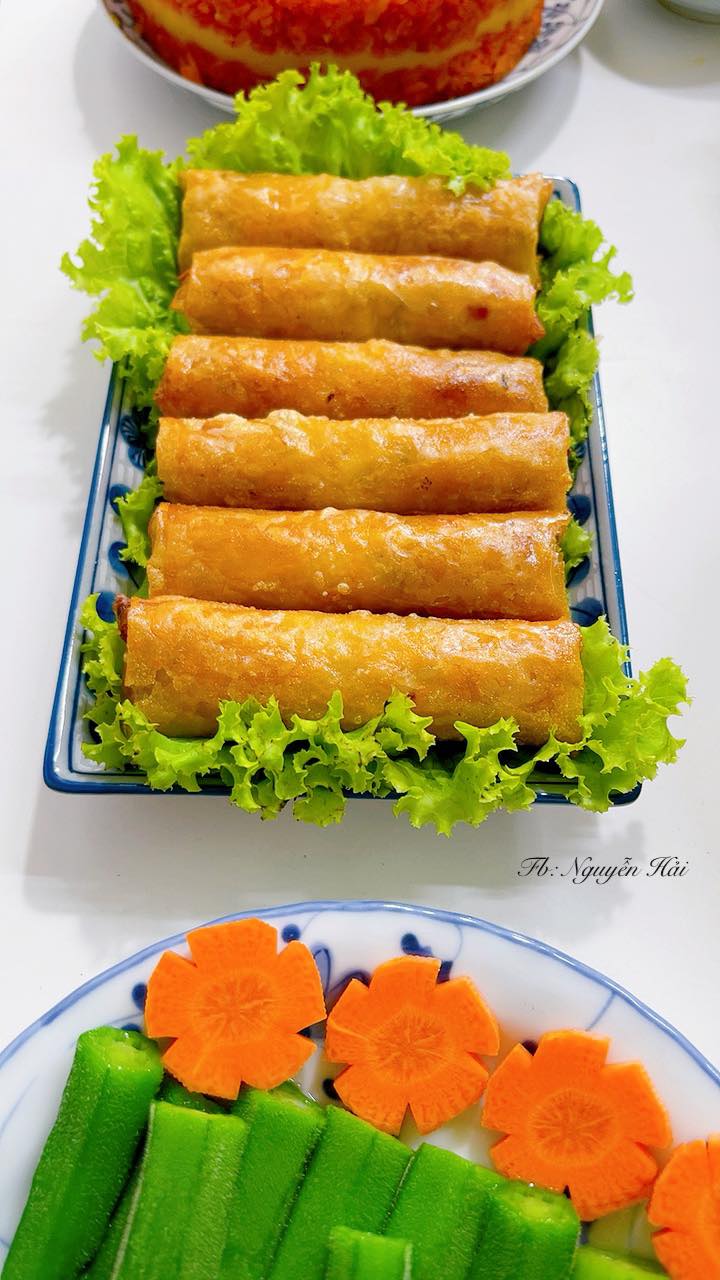 Hôm nay là Rằm tháng 7, cùng ngắm những mâm cơm cúng rực rỡ và đẹp mắt của hội chị em khéo tay hay làm nhé!-30