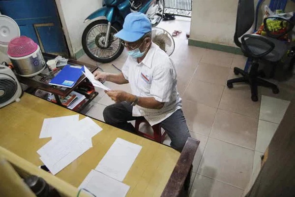 Ai ở đâu ở yên đó, bác tổ trưởng choáng với đơn mua hộ 43 món-3