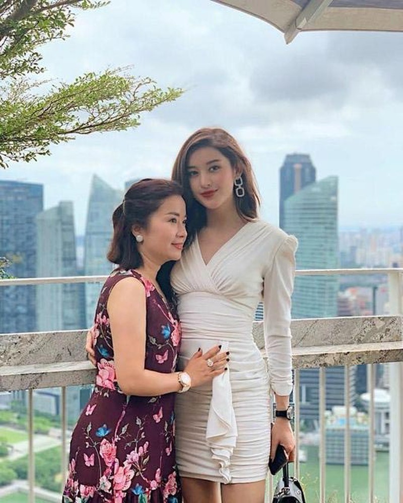 Những người phụ nữ quyền lực của sao Việt: Nhà Đông Nhi - Ông Cao Thắng quá sang, mẹ Hà Hồ gây bất ngờ vì điều này-10