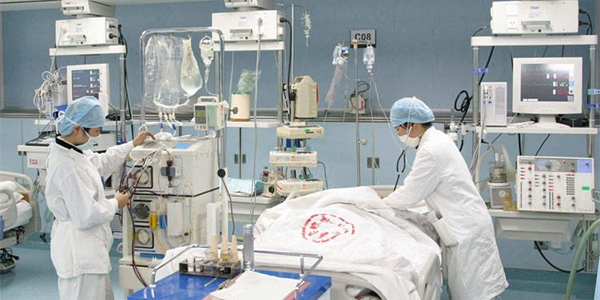 Nam giáo viên 45 tuổi tử vong vì nhồi máu não, bác sĩ nhắc nhở: Thói quen ăn uống này chính là thủ phạm-2