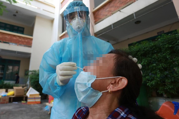 TP.HCM: Hướng dẫn người dân tự test nhanh COVID-19 tại nhà-2