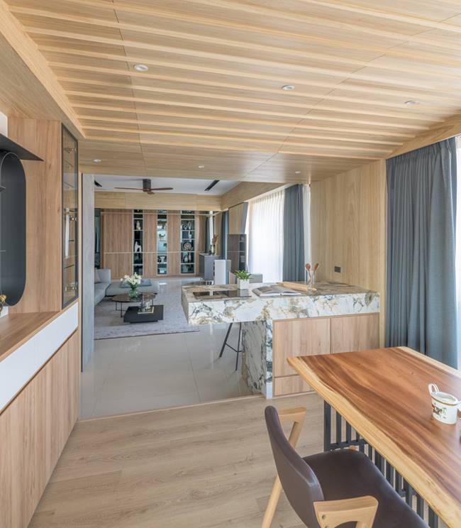 Ngôi nhà 3 mặt kính tràn ngập ánh sáng tự nhiên và không gian sân vườn xanh mát, hữu tình mà sang trọng-9