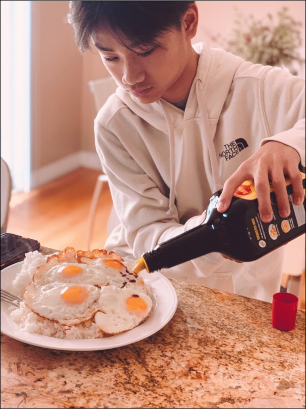 Sau 6 năm sang Mỹ, Kim Hiền và con trai đã lành vết thương, Sonic tình cảm, chững chạc ga lăng là chỗ dựa cho mẹ-5