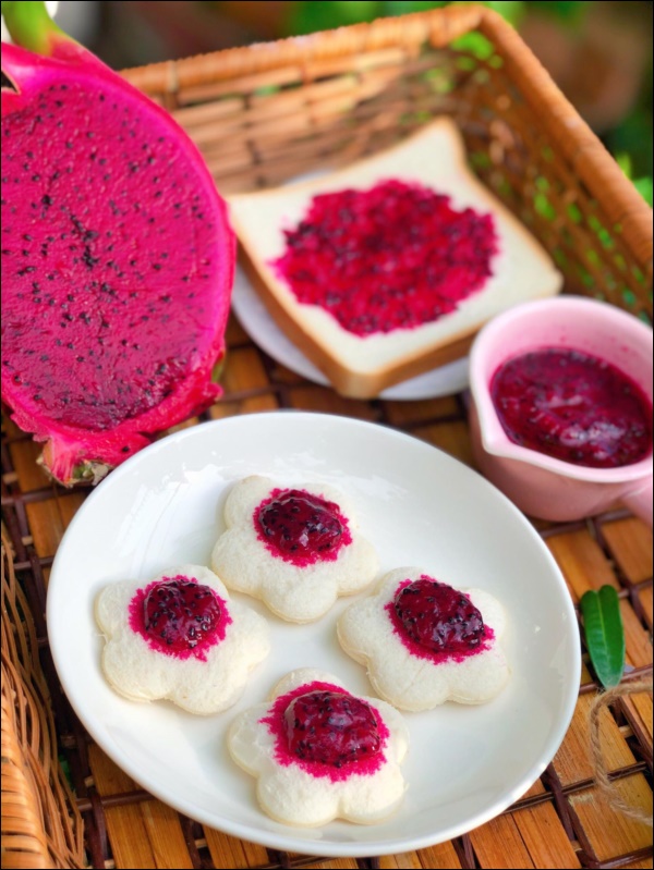 Thanh long đỏ ngon ngọt ai cũng thích, học mẹ đảm Sài Gòn bỏ ra 20 phút&nbsp;làm đủ món thanh mát, giải nhiệt-11