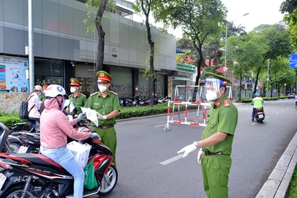 Phó Thủ tướng Vũ Đức Đam kêu gọi F0 đã khỏi Covid-19 tham gia hỗ trợ chống dịch-2