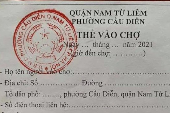 Hà Nội: Dân chung cư bức xúc vì bị dừng phát phiếu đi chợ, Ban quản trị nói 