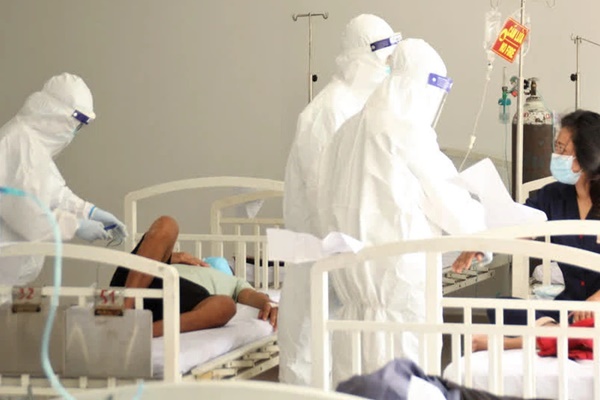 Vĩnh Long: 12 người làm hậu cần ở khu cách ly dương tính SARS- CoV-2-1