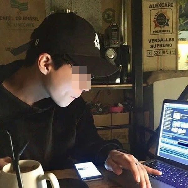 Chàng trai 27 tuổi tử vong sau khi đi mát xa cổ, bác sĩ cảnh báo: thoái hóa đốt sống cổ phổ biến ở người trẻ, nhất định phải tránh 2 tử huyệt”-3