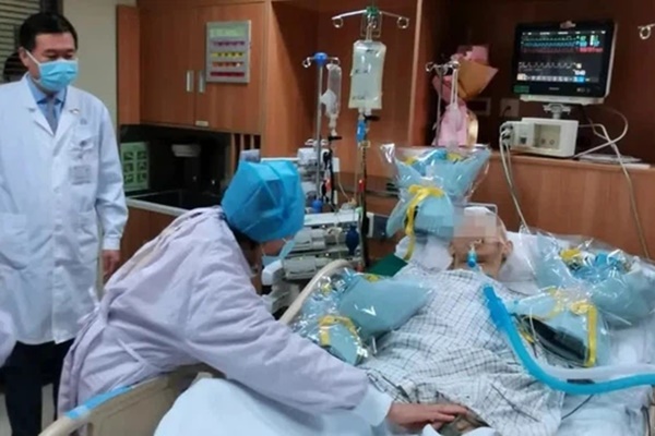 5 triệu chứng dễ bị bỏ qua của bệnh thoái hóa đốt sống cổ thường gặp ở dân văn phòng, bác sĩ hướng dẫn 4 động tác đơn giản để phòng ngừa-6