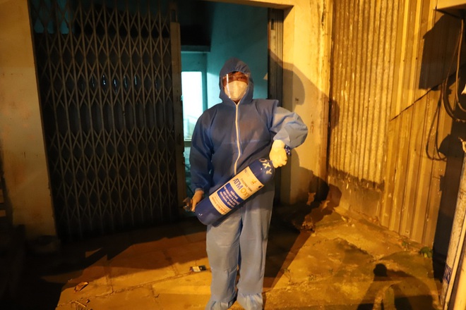 Cha đẻ ATM oxy: Nếu không trả lại bình, có bao nhiêu cũng không đủ-3