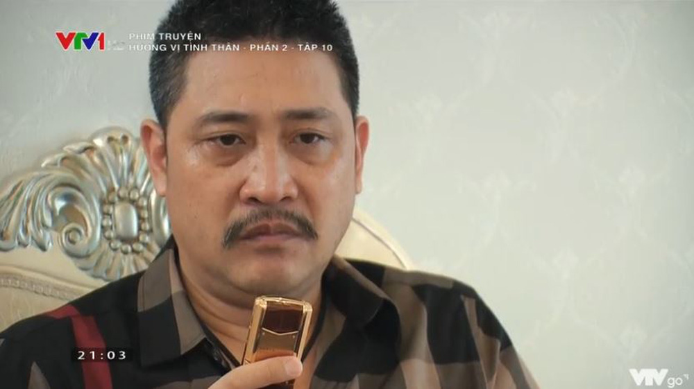 Hé lộ vợ kém 7 tuổi, làm phó phòng giao dịch ngân hàng của lão Tấn Hương vị tình thân-1