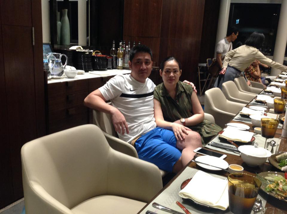 Hé lộ vợ kém 7 tuổi, làm phó phòng giao dịch ngân hàng của lão Tấn Hương vị tình thân-5