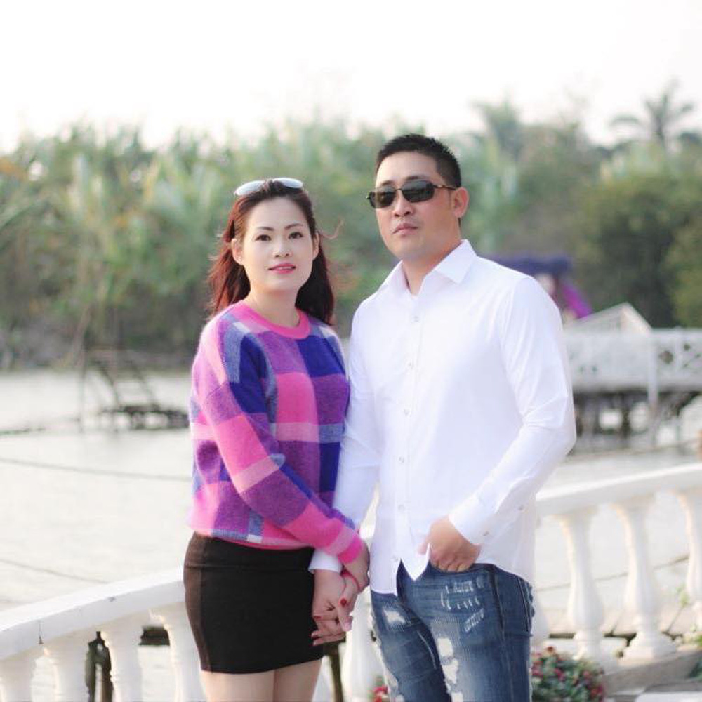 Hé lộ vợ kém 7 tuổi, làm phó phòng giao dịch ngân hàng của lão Tấn Hương vị tình thân-4
