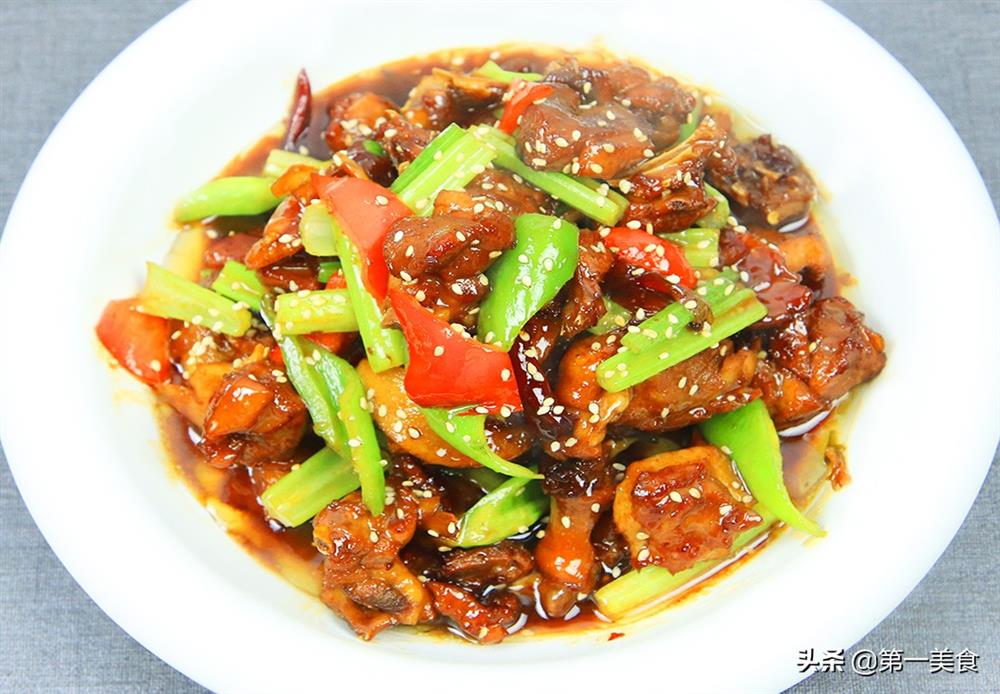 Vịt luộc đã quá nhàm chán, thêm lon bia thành món ngon đỉnh của chóp-10