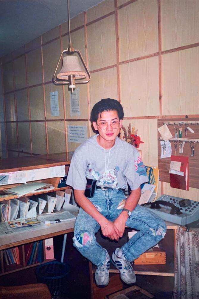 Bất ngờ khi lộ diện bố của sao Việt: Gil Lê thừa hưởng nhan sắc cực phẩm, nhà Sơn Tùng cũng hot chẳng kém-8