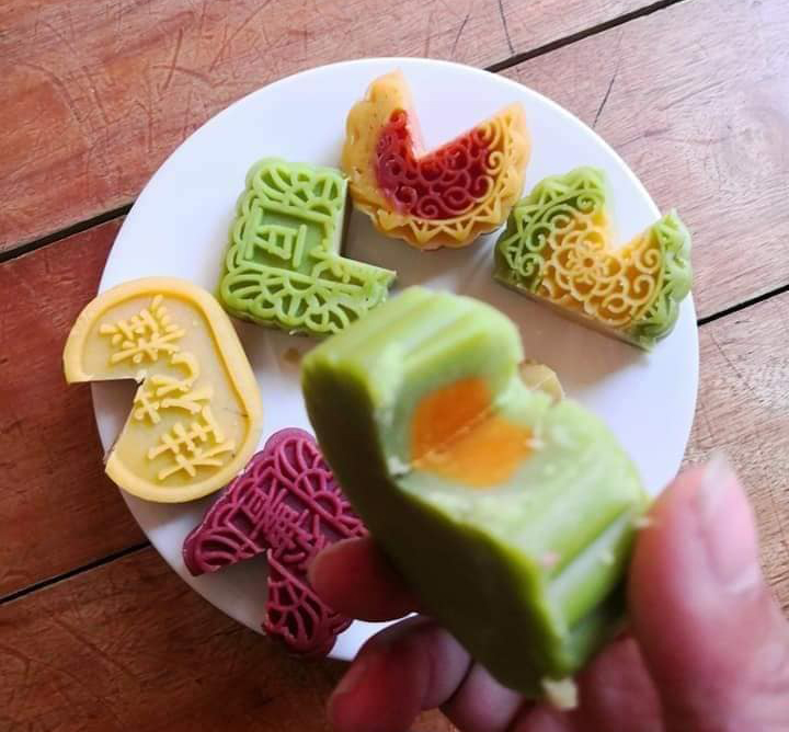 Mùa dịch, bánh Trung Thu giá rẻ giật mình tràn ngập chợ mạng 14 ngàn/chiếc-2