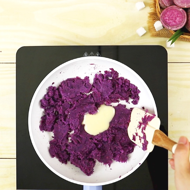 Nấu chè thế này vừa ngon vừa đẹp mắt: Cúng Facebook đảm bảo ngàn like-3