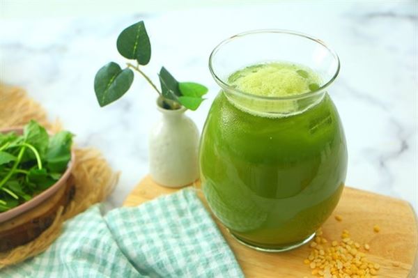 Rộ thông tin dùng rau má làm bài thuốc phòng và điều trị COVID-19: Liệu có thực sự thần thánh như lời đồn?-6