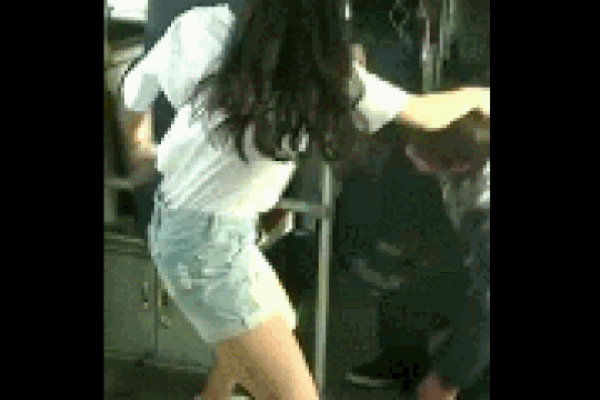 Clip: Cô gái 