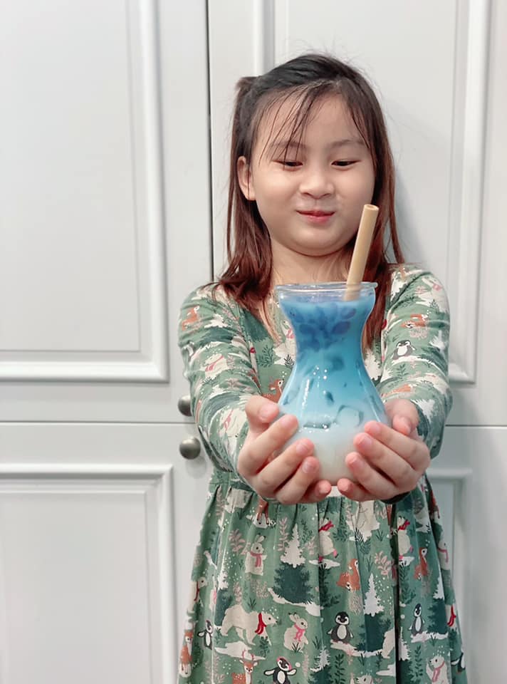 Ở nhà tránh dịch, nhóc tỳ Vbiz tập làm đầu bếp nhí”: Con trai Diva Hồng Nhung cực chuyên nghiệp, bé Cà Pháo nhà Lê Phương xử đẹp” món bánh Trung thu-2