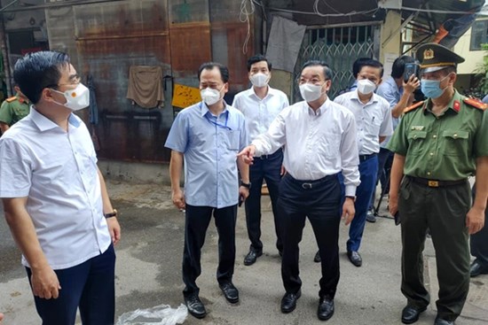 Chủ tịch Hà Nội: Quận Thanh Xuân hiện là địa bàn nguy cơ cao nhất, 10/11 phường đã có F0