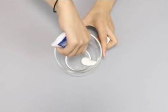 Trộn kem đánh răng và dầu gội, cứ 10 gia đình thì có 9 nhà cần, nhiều người tiếc hùi hụi vì không biết sớm