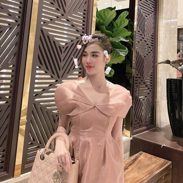 Gái đẹp bỏ ngân hàng làm tiếp viên hàng không: Từng bị gạ đi tour giá 10.000 đô, làm sugar baby 50 triệu/ tháng-10