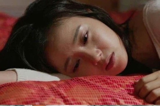 Lấy nhau 9 năm, lần đầu tiên chồng xuống bếp nấu cho vợ bát cháo nhưng lại khiến tôi bối rối