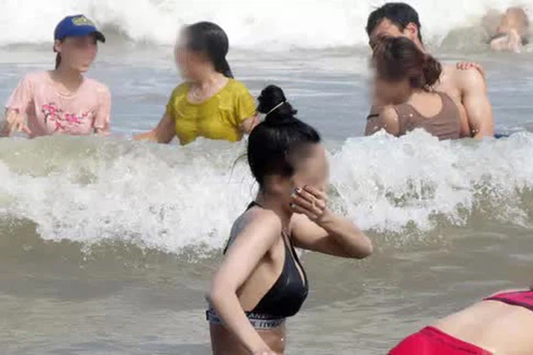 Hà Nội: Phong tỏa, tạm dừng hoạt động chợ Nhân Chính vì ca dương tính SARS-CoV-2 ở ổ dịch phường Thanh Xuân Trung từng đến chợ-16