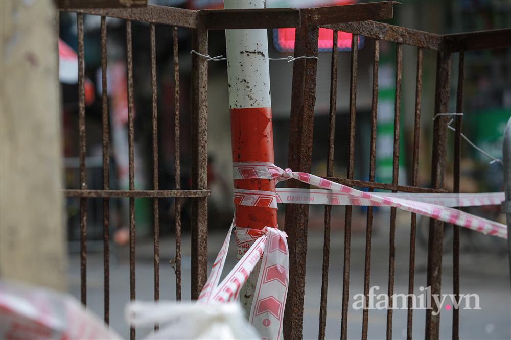 Hà Nội: Phong tỏa, tạm dừng hoạt động chợ Nhân Chính vì ca dương tính SARS-CoV-2 ở ổ dịch phường Thanh Xuân Trung từng đến chợ-3