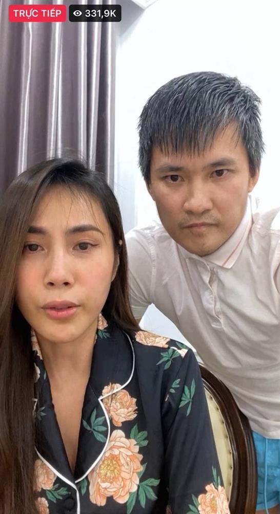 Thủy Tiên khóc mà beauty blogger chỉ hỏi 'kẻ mắt gì không lem?' | Tin tức  Online