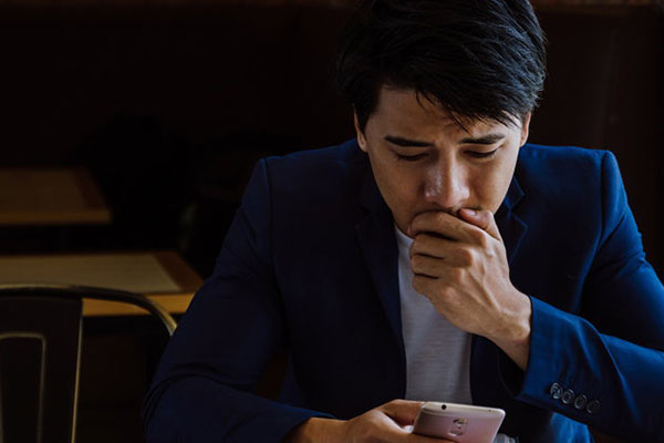 Sống một mình sau ly hôn, ban đêm vợ cũ gửi tin nhắn, tôi khóc đỏ mắt-3