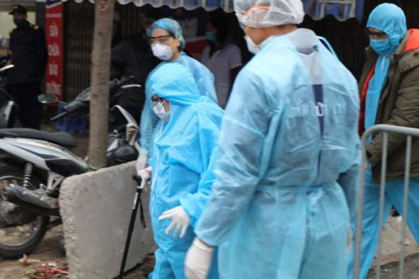 TP.HCM: Test nhanh hơn 1,1 triệu mẫu tại vùng đỏ trong 5 ngày, phát hiện 3,5% trường hợp dương tính-2