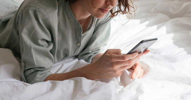 Sống một mình sau ly hôn, ban đêm vợ cũ gửi tin nhắn, tôi khóc đỏ mắt-1