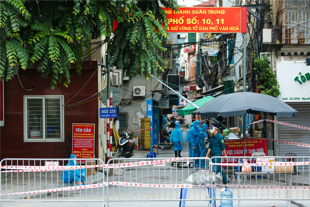 Số ca nhiễm Covid-19 cộng đồng vẫn tiềm tàng, Hà Nội có tiếp tục giãn cách xã hội lần thứ 4?-1