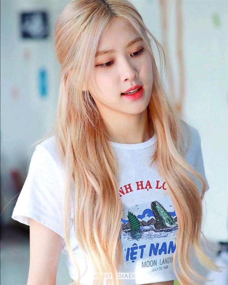 Rosé đúng là giỏi sang chảnh hóa đồ bình dân, diện áo giá rẻ mà sang như tiểu thư tài phiệt-5