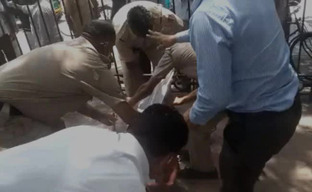 Cô gái đến cổng tòa án tự thiêu và livestream cảnh kinh hoàng trước nghìn người xem, lời tuyên bố trước lúc chết gây rúng động-2