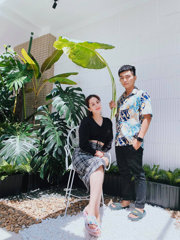 Phan Hiển ở đâu giữa lúc Khánh Thi gây hoang mang vì livestream khóc, nói chuyện tiêu cực?-7