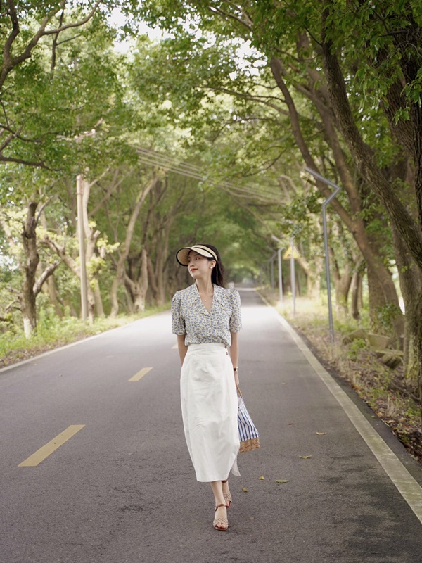 Quý cô ngoài 30 và 4 item cứ mặc là đẹp không thể bỏ qua trong mùa Thu-4