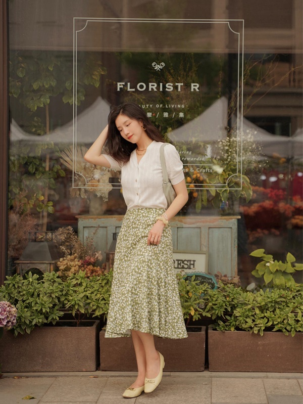 Quý cô ngoài 30 và 4 item cứ mặc là đẹp không thể bỏ qua trong mùa Thu-5