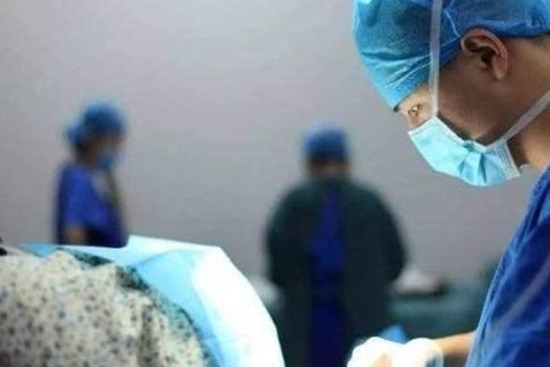 Sản phụ 38 tuổi sinh con, cả nhà chưa kịp vui mừng thì 1 tháng sau đã phải rơi nước mắt