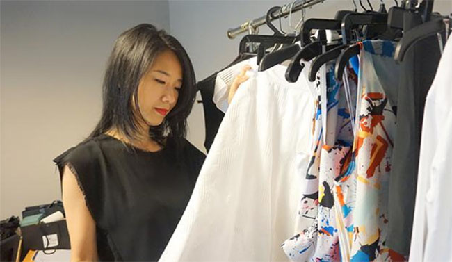 Không kiếm tiền thì không có cơm ăn”, mẹ chồng phán một câu xanh rờn rồi choáng váng khi nghe thu nhập thực sự của con dâu-1