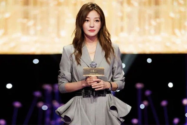 Trước lùm xùm phong sát, Triệu Vy sở hữu khối tài sản khủng cỡ nào?-8