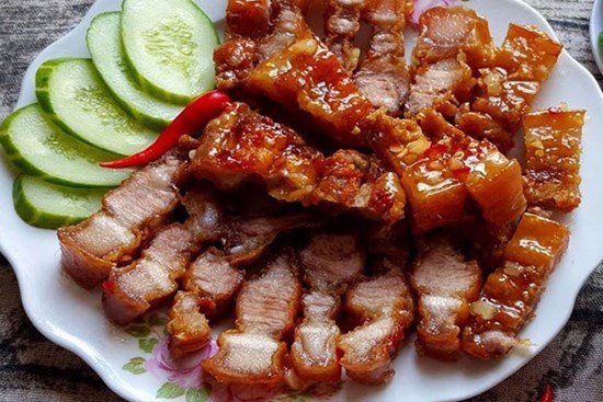 Cách làm thịt chiên mắm kiểu Thái thơm nức mũi