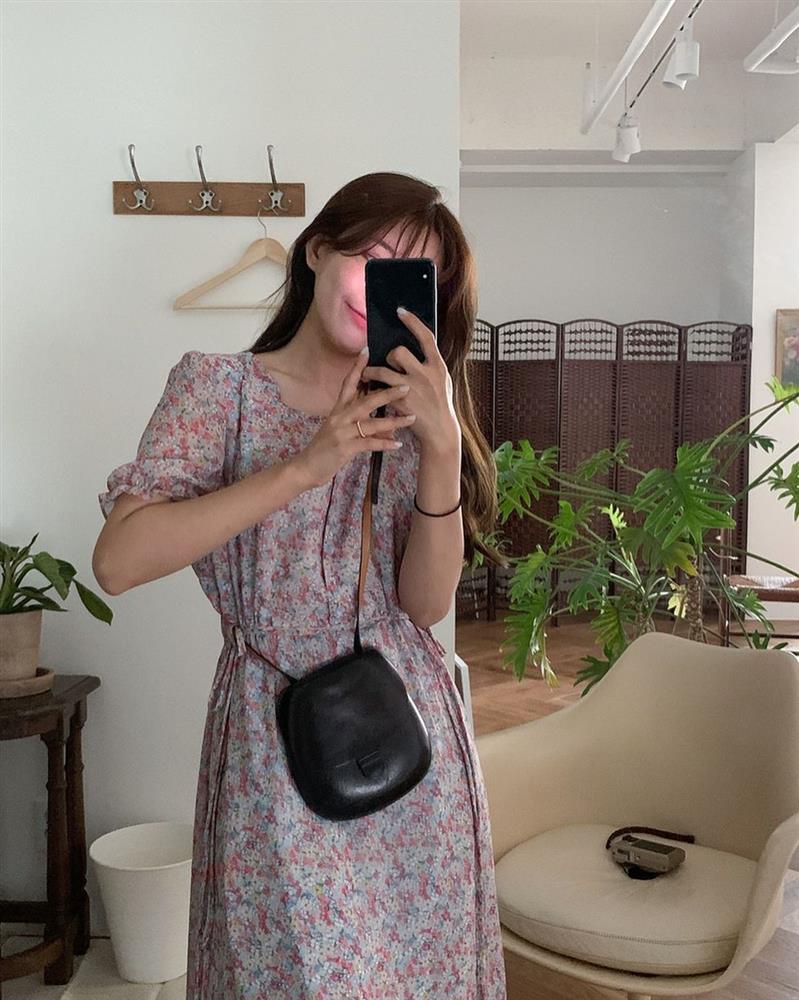 5 xu hướng váy dài mùa thu 2021: Kiểu nào kiểu nấy đều sang, chị em sắm thiếu là thiệt-15