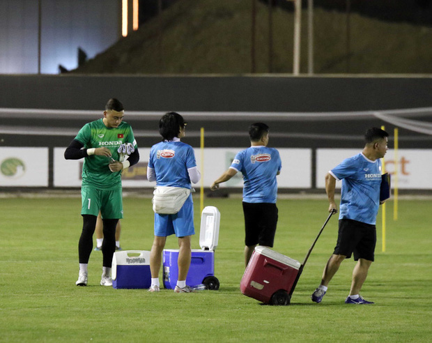 Đặng Văn Lâm: Tôi luôn mong muốn cống hiến hết sức cho đội tuyển nhưng quyết định cuối cùng là ở thầy Park-1