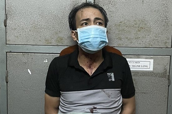 Lời khai gã thợ cơ khí sát hại người yêu 19 tuổi trong cơn ghen tuông: Ôm nạn nhân từ phía sau rồi dùng dao sát hại